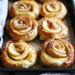 Apple Cinnamon Buns