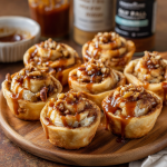 Cinnamon Roll Apple Pie Cups